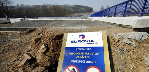 Společnost Eurovia se necítí odpovědna za vady na mostech v Ostravě.