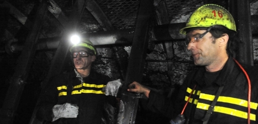  Jan Mládek předloží dvě varianty postupu těžby za stávající těžební limity (ilustrační foto). 