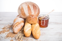 V Česku podraží med i pšeničné výrobky (ilustrační foto).