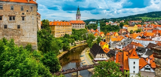 Český Krumlov je oblíbeným místem pro dovolenou (ilustrační foto).