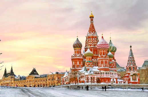 Chrám Vasila Blaženého je významná památka ruské architektury zdobící jihovýchodní stranu Rudého náměstí v Moskvě. Postaven byl v letech 1555 až 1560 na příkaz cara Ivana Hrozného.