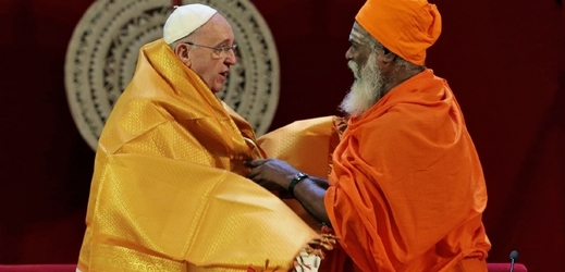 Srí lanka - papež na hinduistický klerik.