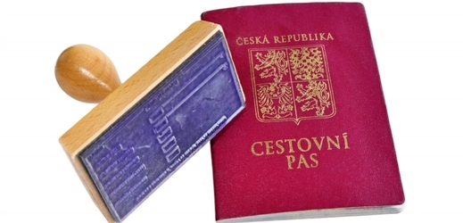 Nejvíce cizinců, kteří získali české občanství, jsou Slováci, kteří se na celkovém čísle podílejí více než polovinou (ilustrační foto).