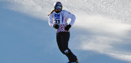 Olympijská vítězka ze Soči Eva Samková vyhrála kvalifikaci snowboardcrossařek na mistrovství světa v rakouském Kreischbergu. 