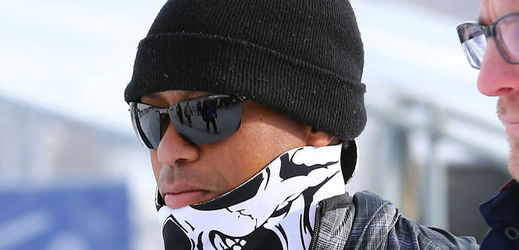 Tigera Woodse připravil o zub jeden ze zástupců médií.