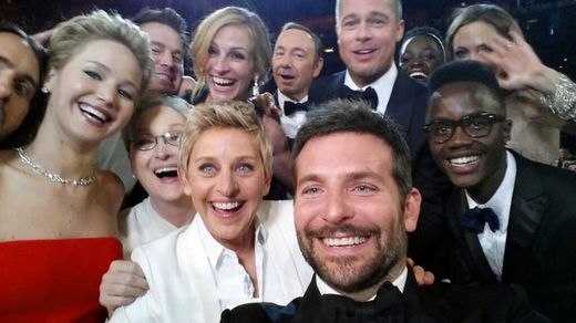 Slavné Oscarové selfie z roku 2014.