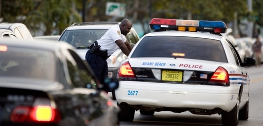 Černošský policista v USA zastřelil černocha (ilustrační foto).