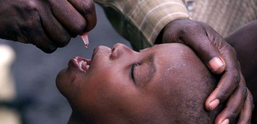 Očkování proti dětské obrně v Africe.