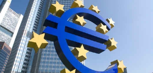 Evropská centrální banka se pouští do očekávaných intervencí.