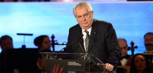 Prezident Miloš Zeman na pražské konferenci k výročí konce holokaustu.