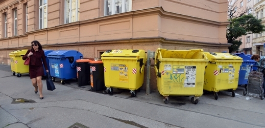 Praha chce o rok a půl prodloužit nyní platící smlouvy o svozu odpadu (ilustrační foto).