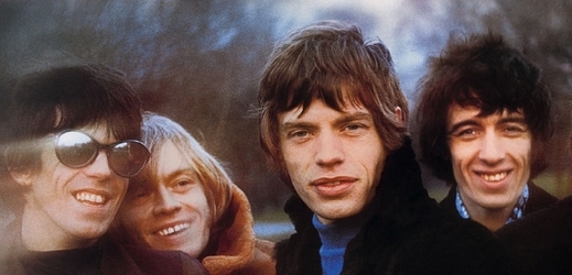 The Rolling Stones na přebalu knihy.