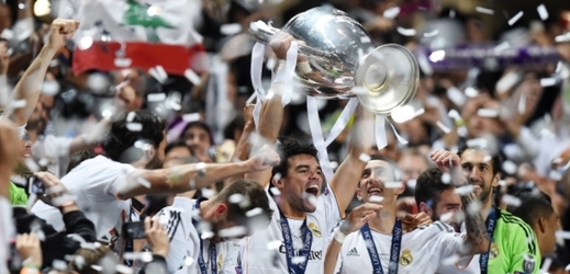 Fotbalisté Realu Madrid slaví loňský triumf v Lize mistrů.