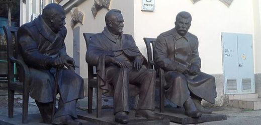 Sochy Josifa Stalina, Franklina Delana Roosevelta a Winstona Churchilla na Krymu.