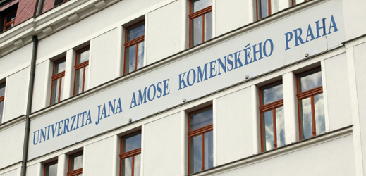 Budova Univerzity Jana Ámose Komenského.