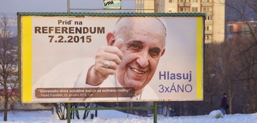 Billboard k referendu o rodině na sídlišti Klokočina v Nitře.