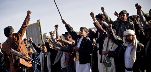Jemenští šíité při demonstracích.