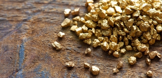 Poptávka po zlatě celosvětově klesla.