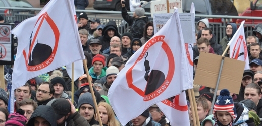 Účastníci protiislámské demonstrace, která se konala 31. ledna v Praze.