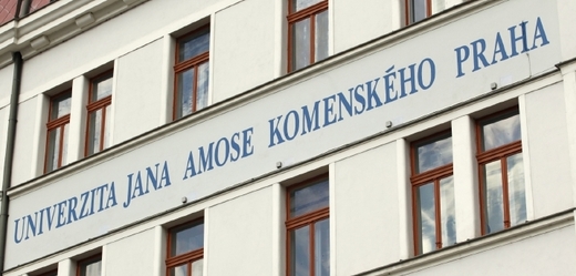 Univerzita Jana Amose Komenského (UJAK).