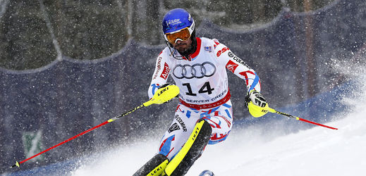 Nečekaným mistrem světa ve slalomu se stal Jean-Baptiste Grange z Francie.