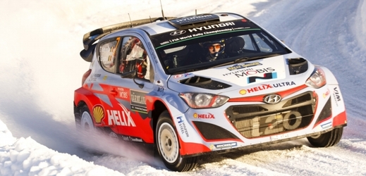  Belgičan Thierry Neuville s vozem Hyundai i20 WRC dojel o víkendu ve Švédské rallye na skvělém druhém místě.