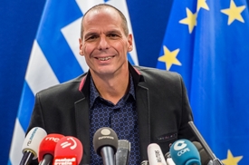 Řecký ministr Janis Varufakis řekl, že program je součástí řeckého problému, ale že je připraven hledat dál "čestnou dohodu".
