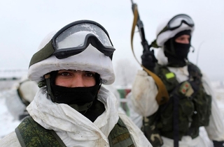 Ruští vojáci u hranic s Ukrajinou.