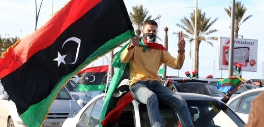 Od začátku povstání proti Kaddáfímu uplynuly čtyři roky. Důvodů k oslavám ale moc není.
