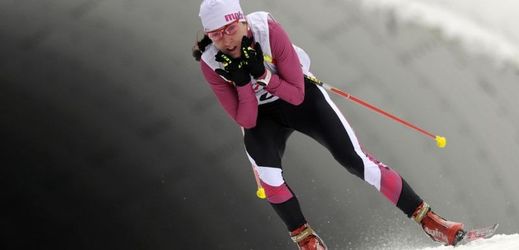 Vrabcová-Nývltová skončila desátá ve skiatlonu. 