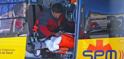 Fernando Alonso byl po nehodě letecky transportován do nemocnice.