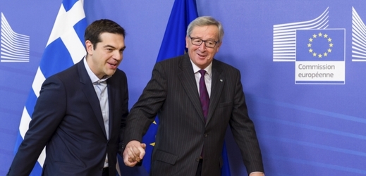 Řecký premiér Alexis Tsipras a předseda Evropské komise Jean-Claude Juncker v Bruselu na jednání lídrů vlád.