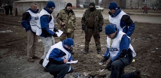 Pozorovatelé OBSE v ukrajinském Mariupolu.