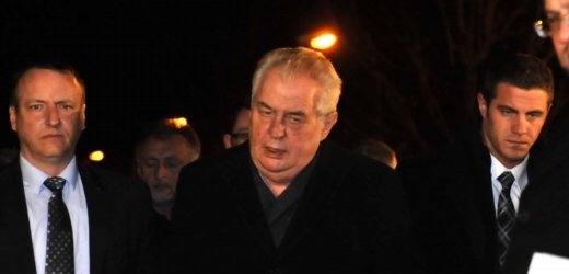 Prezident Miloš Zeman na pietním místě v Uherském Brodě.