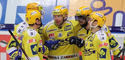 Hokejisté Zlína bojují o přímý postup do čtvrtfinále.