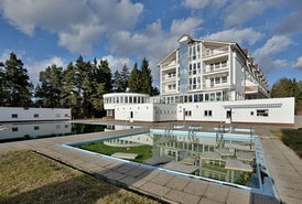 Rekreační zařízení ministerstva vnitra, hotel Vltava v Červené nad Vltavou, ve kterém budou ubytováni krajané z Ukrajiny.