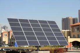 Solární panely v Dubaji.