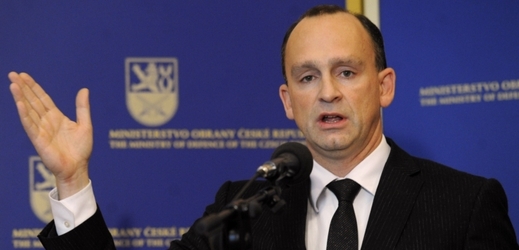 Bývalý generální sekretář ministerstva obrany Jan Vylita. Policie ho po podání vysvětlení propustila.