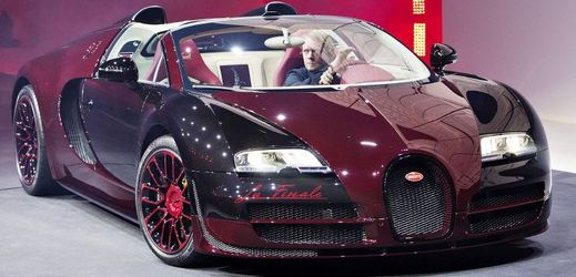 Supersport Bugatti Veyron ukončil po deseti letech svoji životní pouť. Poslední kousek, který se ukázal v Ženevě, byl už prodán majiteli z Blízkého východu za cenu v přepočtu přibližně 60 milionů korun.