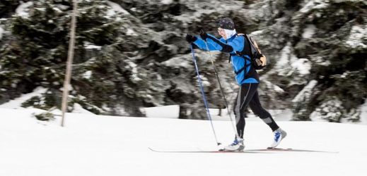 Horská střediska v Královéhradeckém kraji nabízejí lyžařům stále dobré sněhové podmínky. 