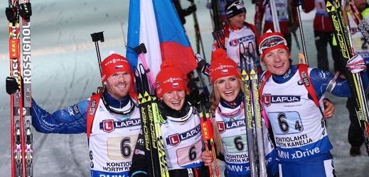Michal Šlesingr, Veronika Vítková, Gabriela Soukalová a Ondřej Moravec (zleva).