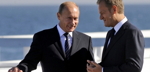 Ruský prezident Vladimir Putin a předseda Evropské rady Donald Tusk.