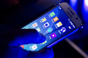 Firma Samsung představila nový model Galaxy S6 v Londýně na začátku března.