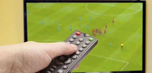 Nový placený kanál od O2 nabídne divákům fotbalová utkání Ligy mistrů i mistrovství Evropy ve volejbale (ilustrační foto).