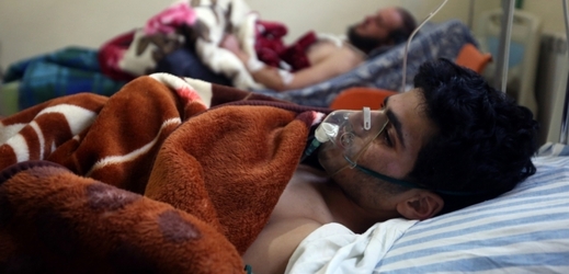 Syrští ochránci lidských práv obviňují syrské vojáky, že zabíjejí civilisty chemickými zbraněmi (ilustrační foto).