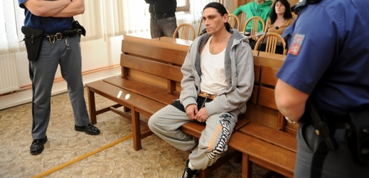 Milan Vencour obviněný z vraždy přítele své matky.