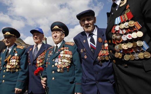 Ruští váleční veteráni na Rudém náměstí v Moskvě.