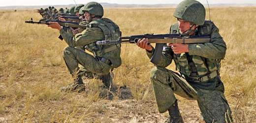 Z aktuálních manévrů ruské armády.