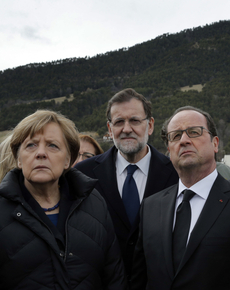 Na místo ihned přiletěli kancléřka Angela Merkelová, španělský premiér Mariano Rajoy a francouzský prezident François Hollande.