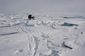 Vrstva přemrzlého sněhu a velké kusy ledů, tzv. tarosů bránily v jízdě.